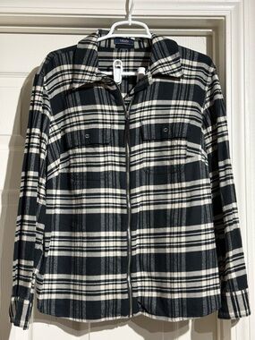 Chaps Black & white  Plaid Zip-Front Flannel Shirt  for Women . Size Large